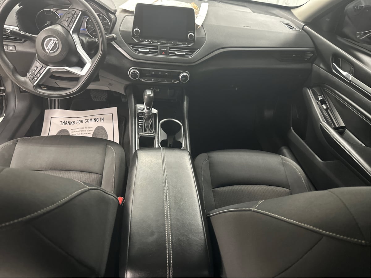 2021 Nissan Altima 2.5 SV photo 17