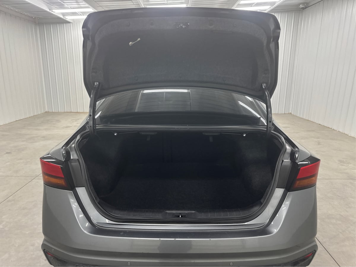 2021 Nissan Altima 2.5 SV photo 12