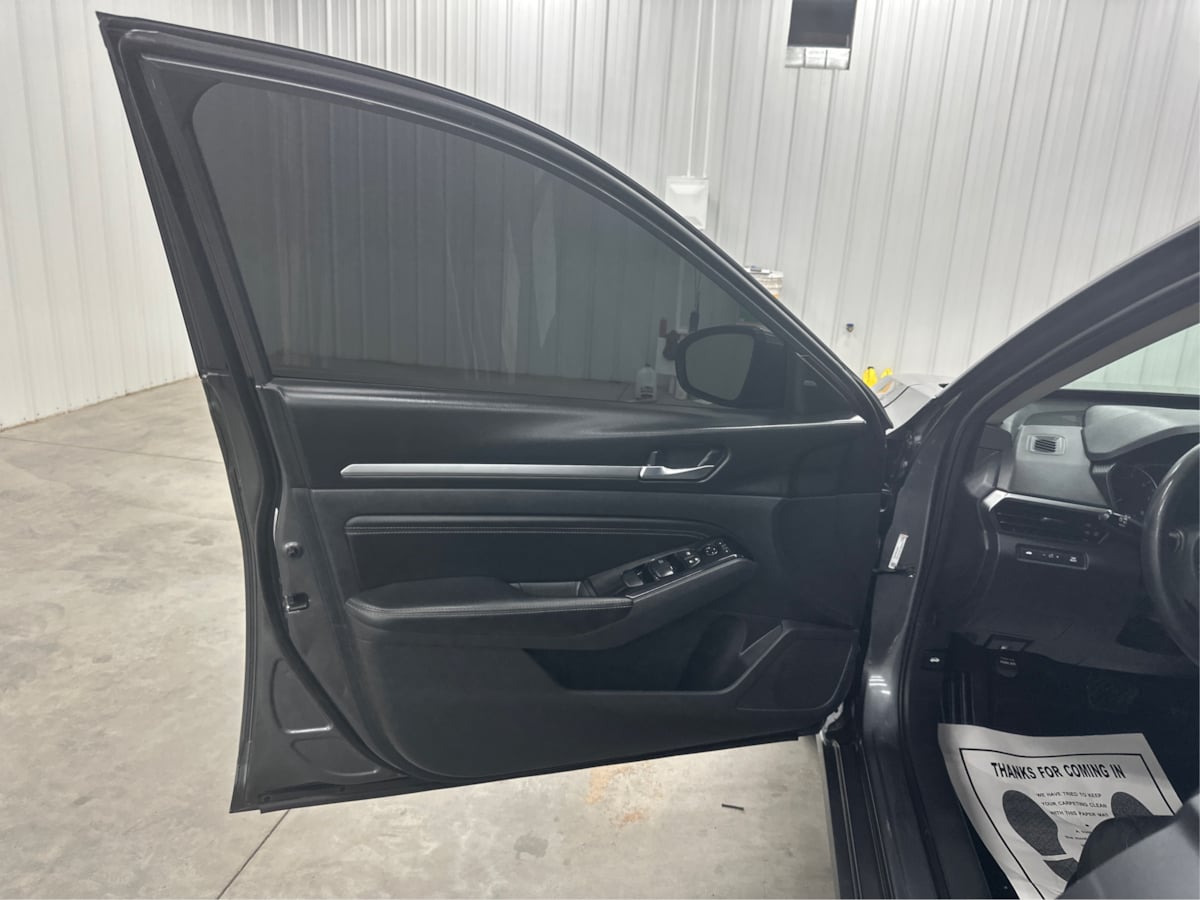 2021 Nissan Altima 2.5 SV photo 22