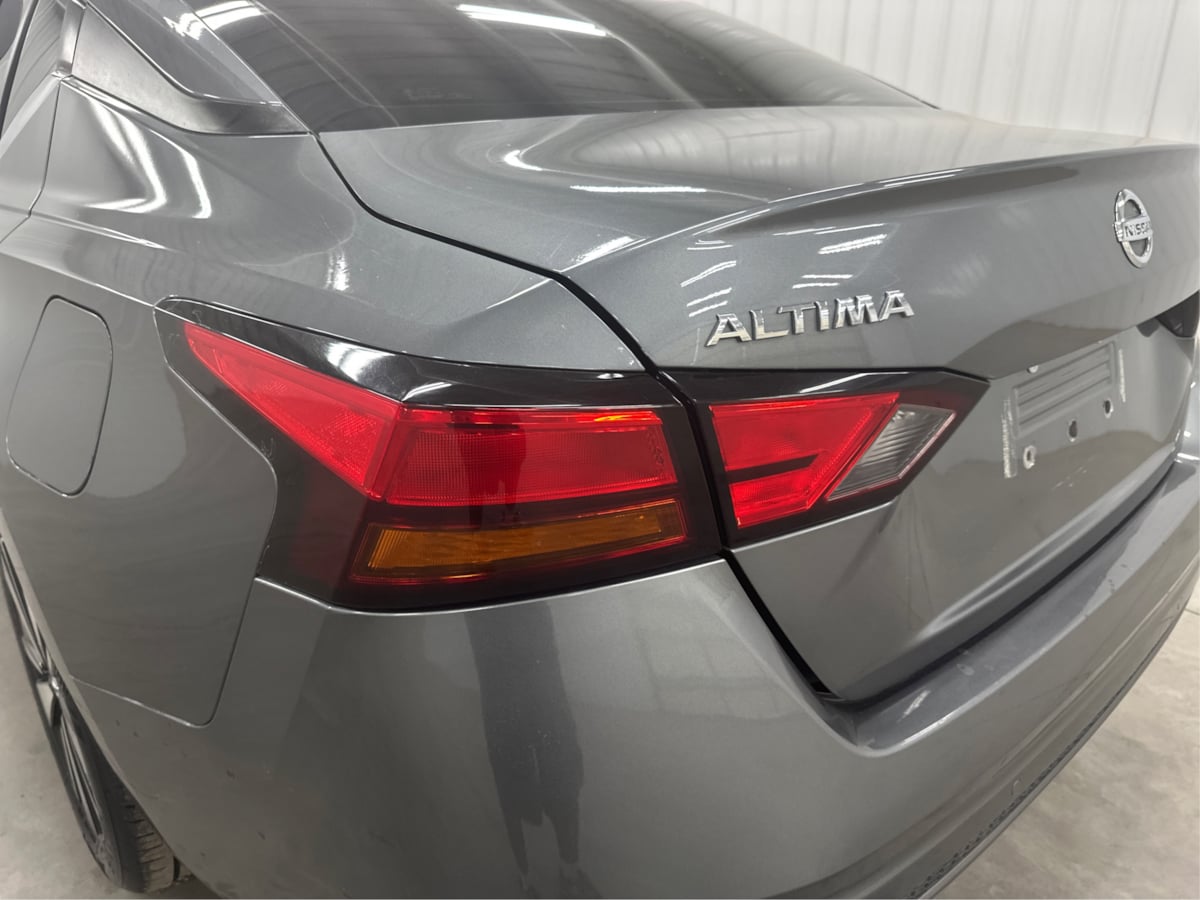 2021 Nissan Altima 2.5 SV photo 38