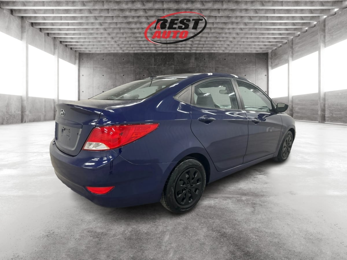 2015 Hyundai Accent GLS photo 3