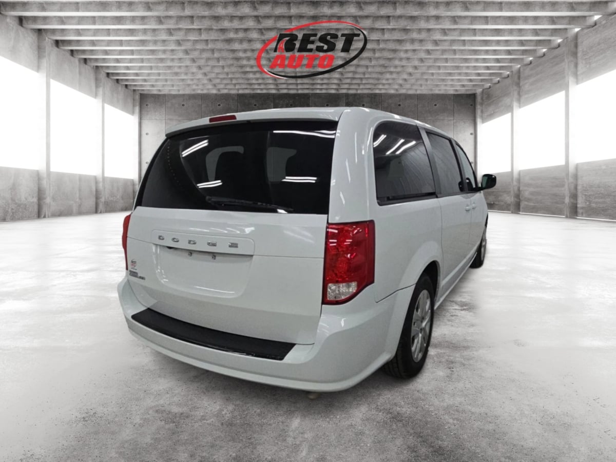 2018 Dodge Grand Caravan SE photo 4
