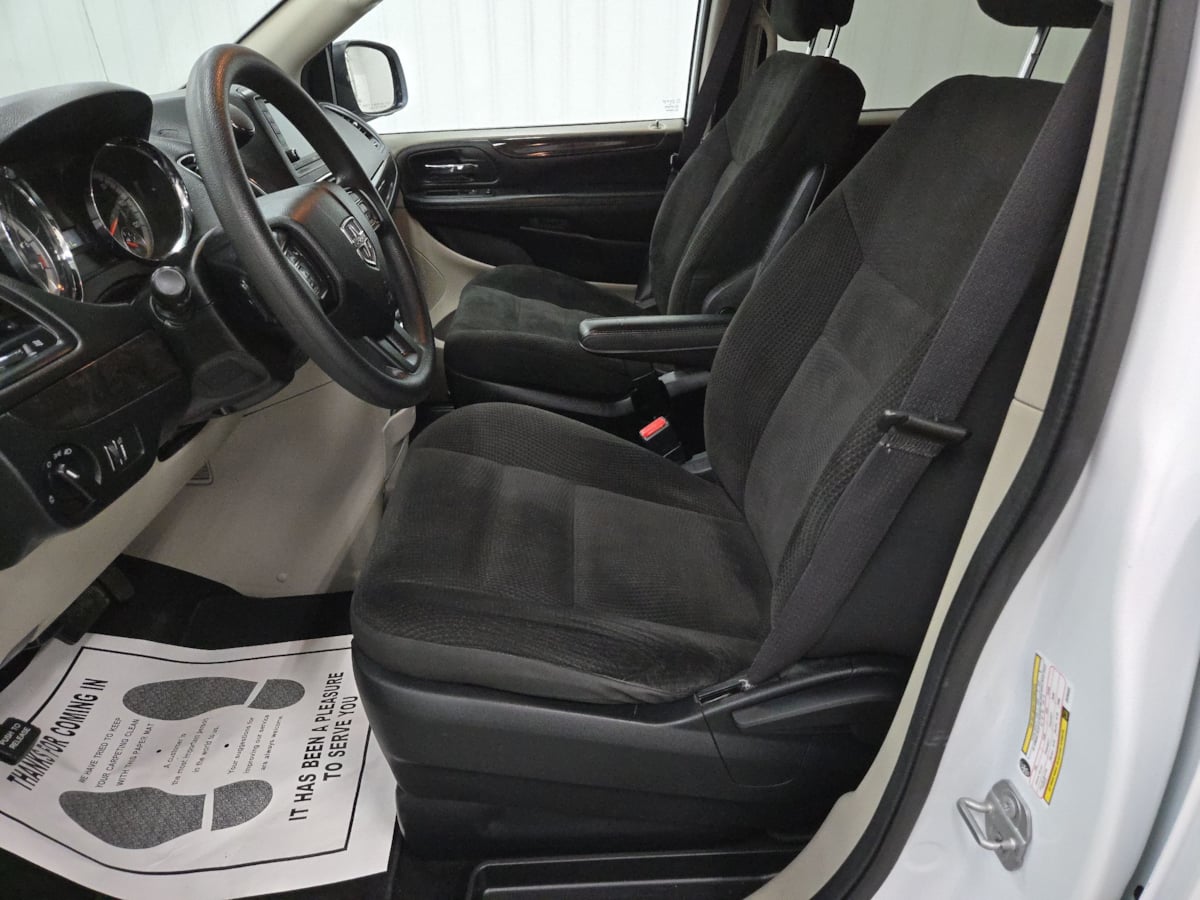 2018 Dodge Grand Caravan SE photo 9