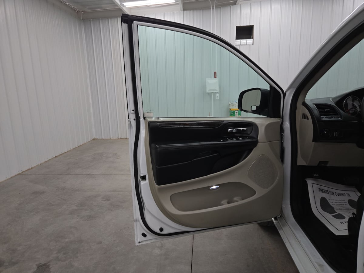 2018 Dodge Grand Caravan SE photo 19