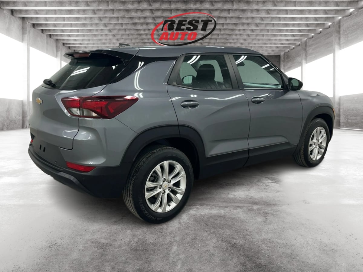 2021 Chevrolet Trailblazer LS photo 4