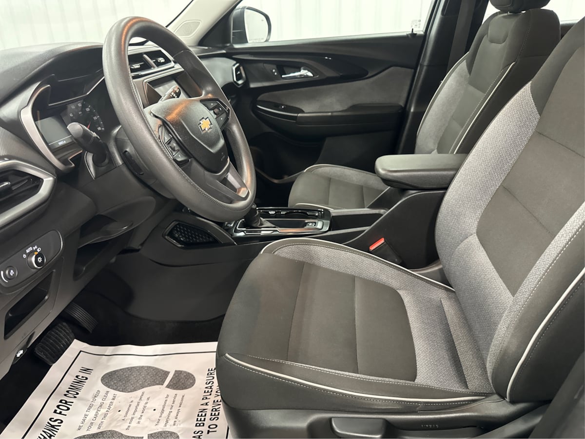 2021 Chevrolet Trailblazer LS photo 9