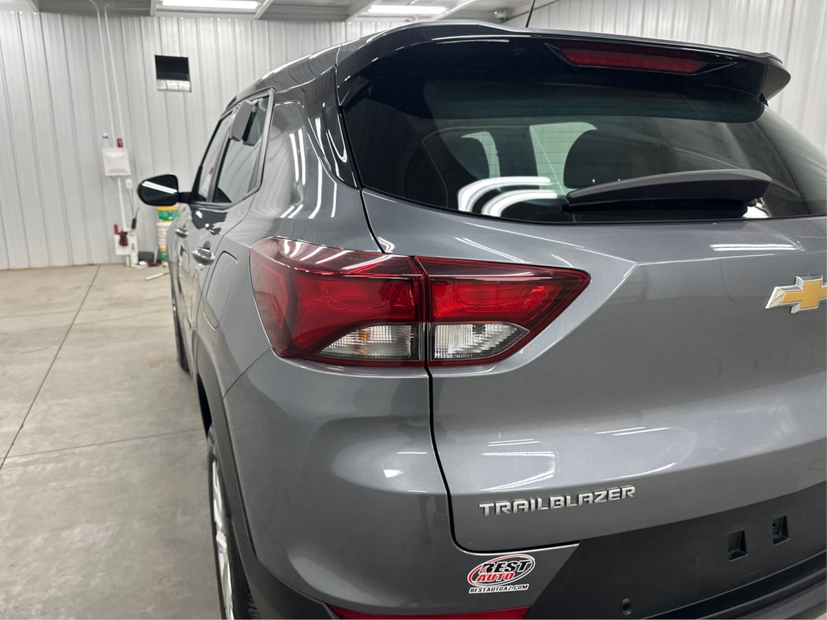 2021 Chevrolet Trailblazer LS photo 37