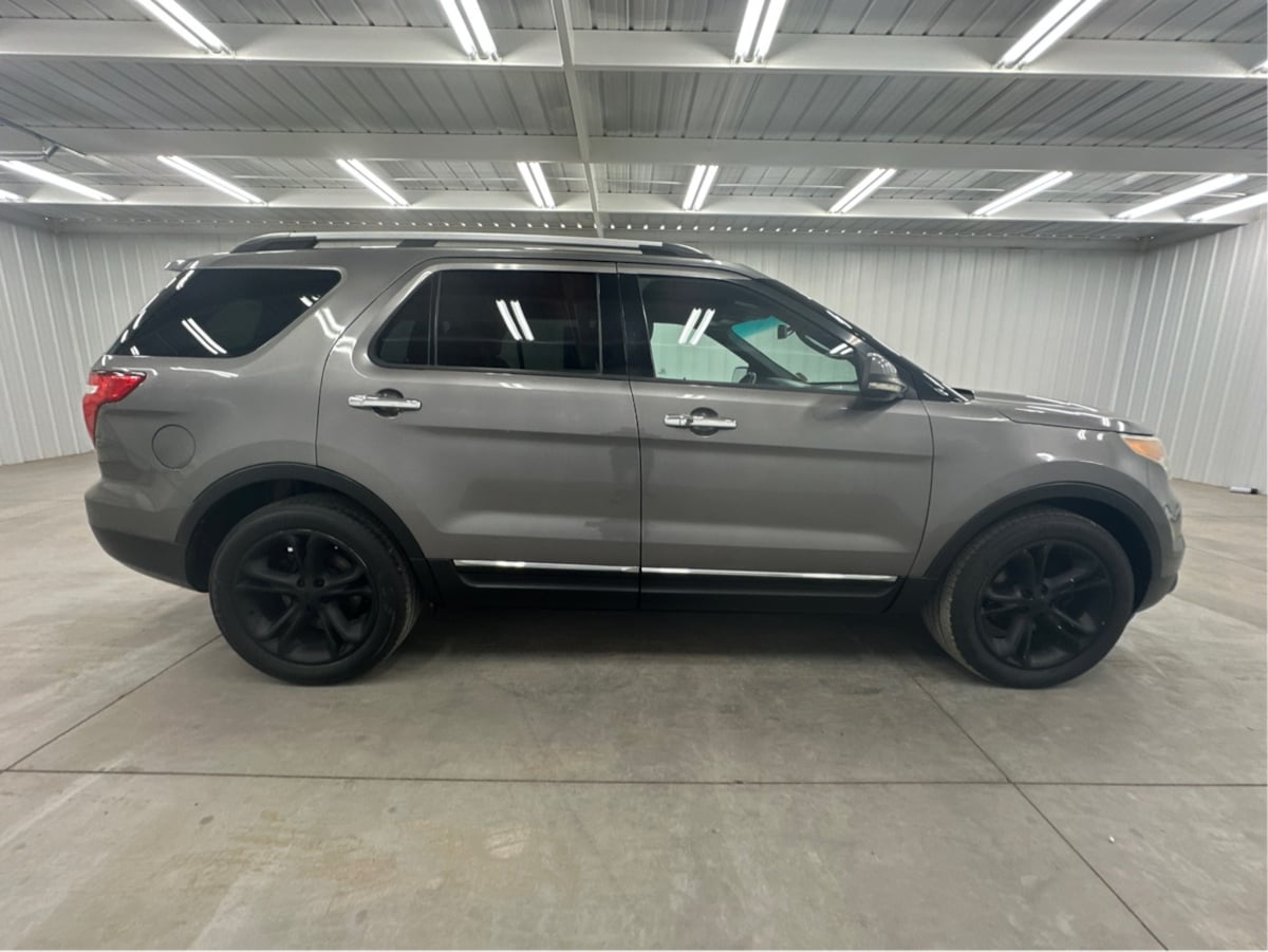 2011 Ford Explorer Limited photo 3