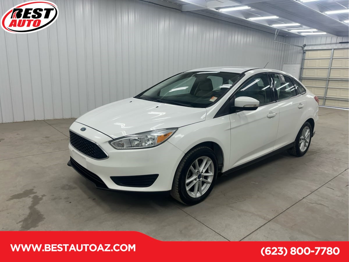 2015 Ford Focus Sedan SE's photo