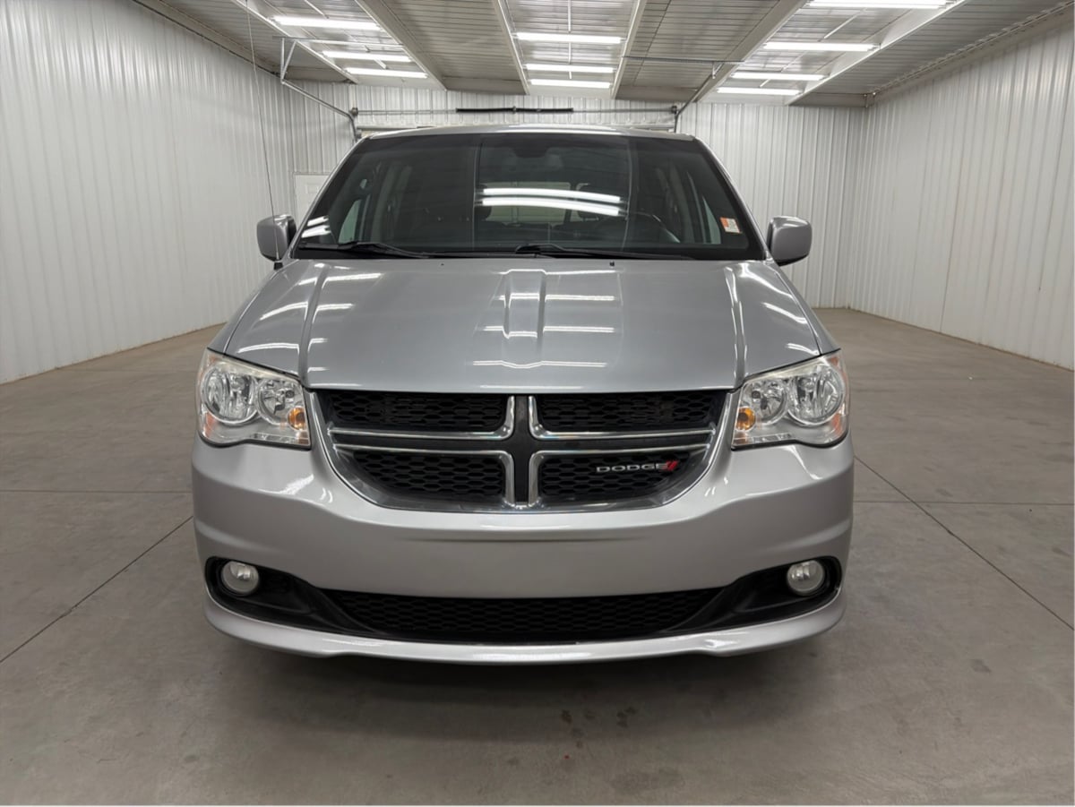 Dodge Grand Caravan photo 9