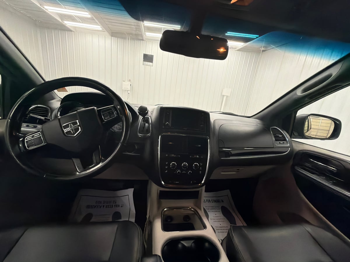 Dodge Grand Caravan photo 15