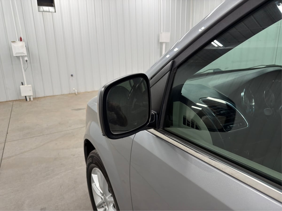 Dodge Grand Caravan photo 38