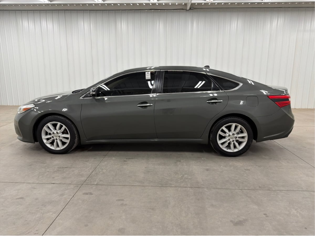 Toyota Avalon photo 7