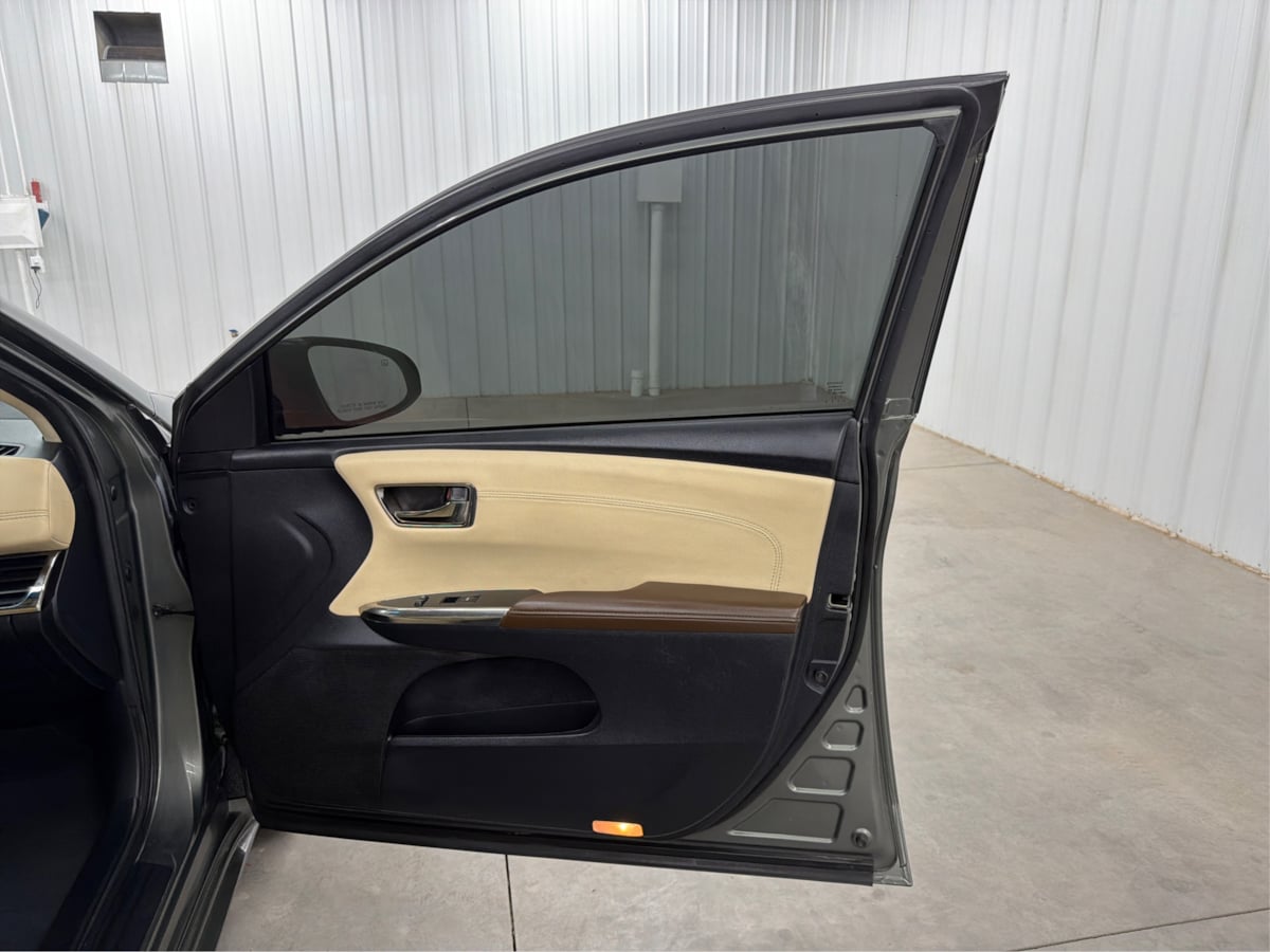 Toyota Avalon photo 25