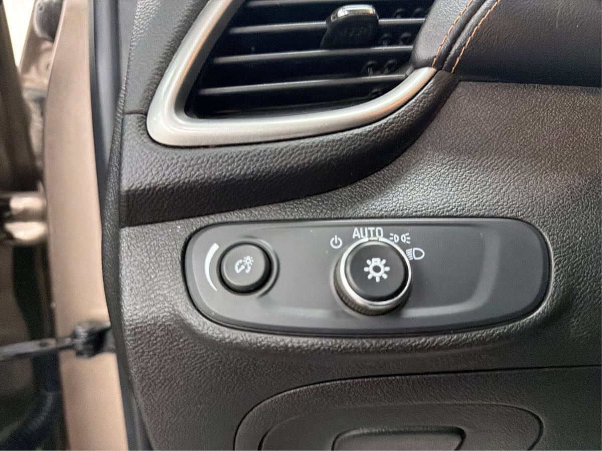Chevrolet Trax photo 23