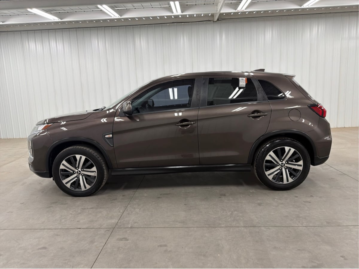 Mitsubishi Outlander Sport photo 7