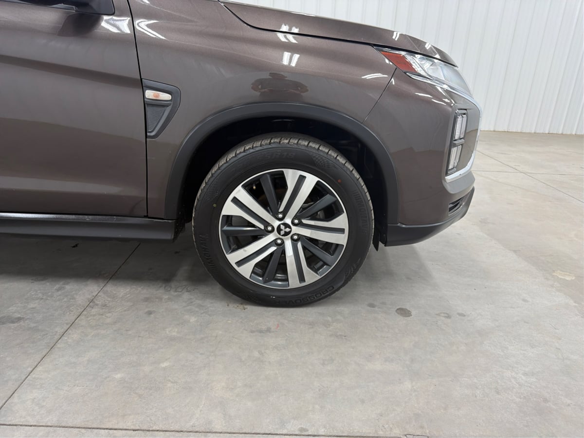 Mitsubishi Outlander Sport photo 36