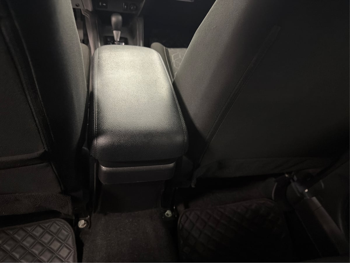 Mitsubishi Outlander Sport photo 19