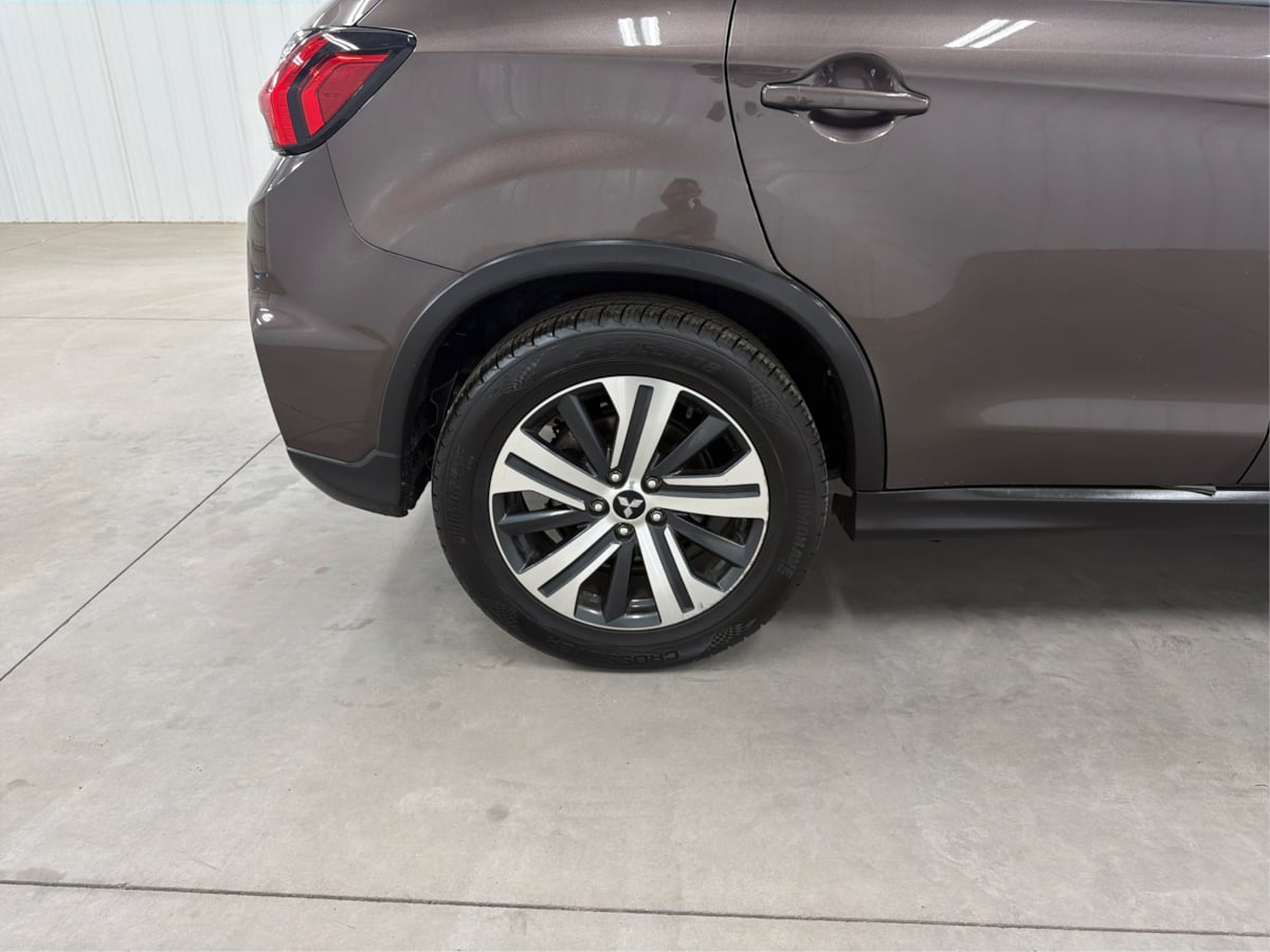 Mitsubishi Outlander Sport photo 37