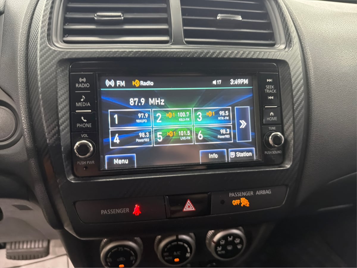 Mitsubishi Outlander Sport photo 47