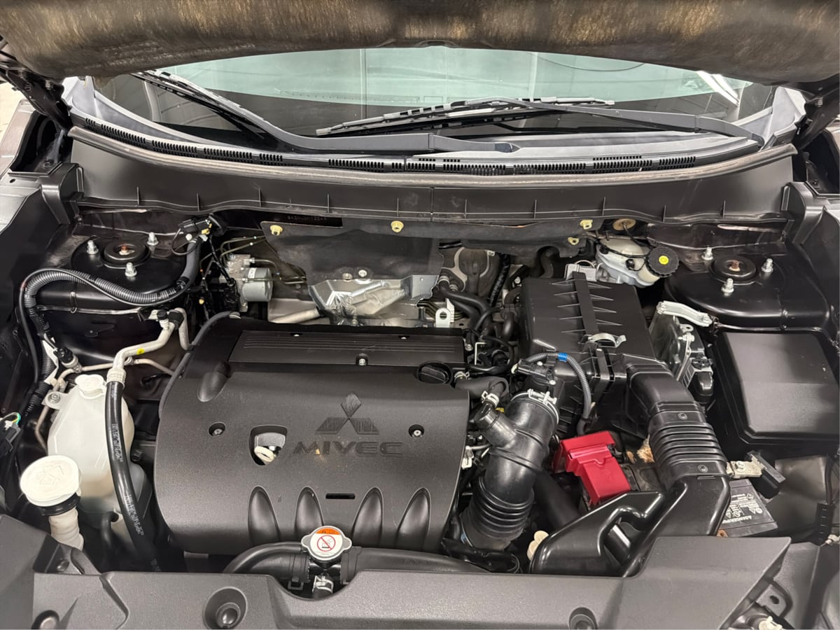 Mitsubishi Outlander Sport photo 29