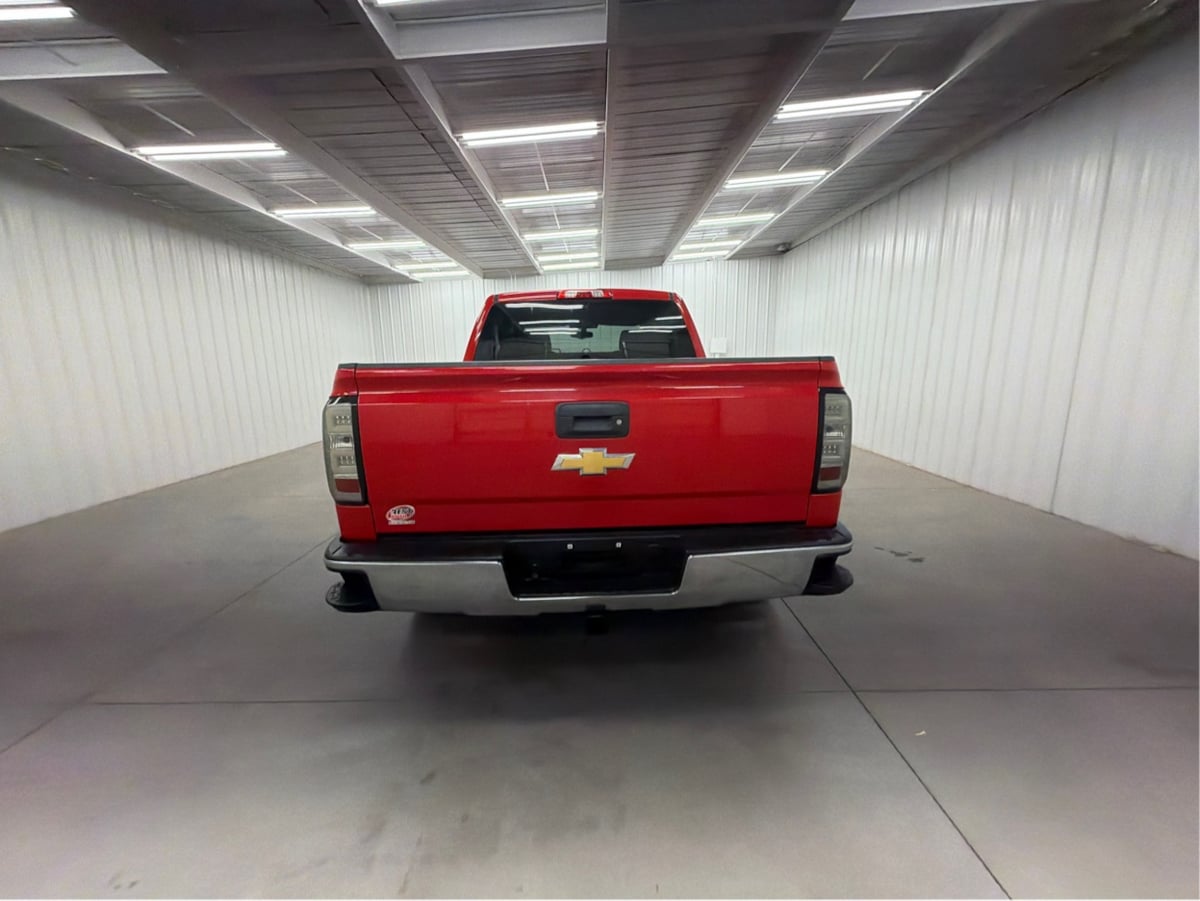 Chevrolet Silverado photo 5