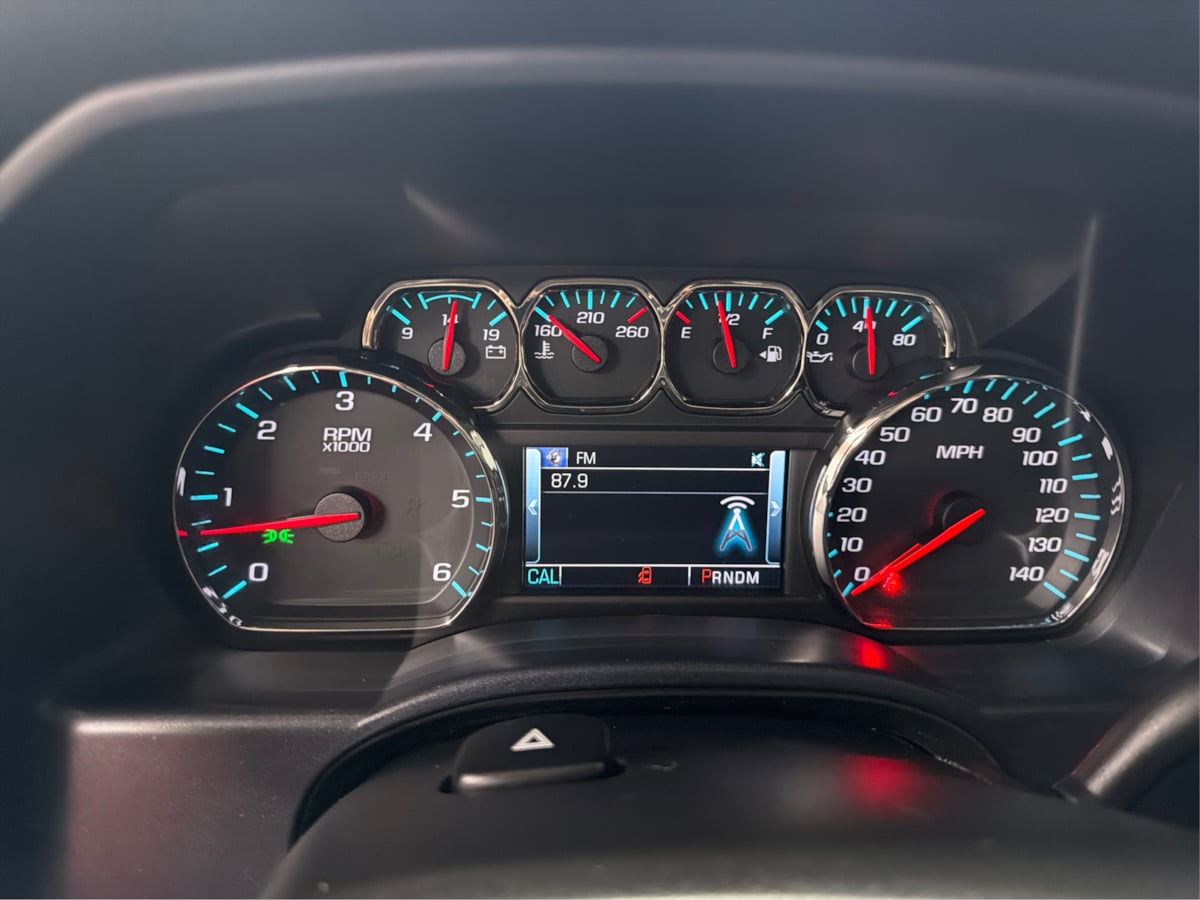 Chevrolet Silverado photo 20