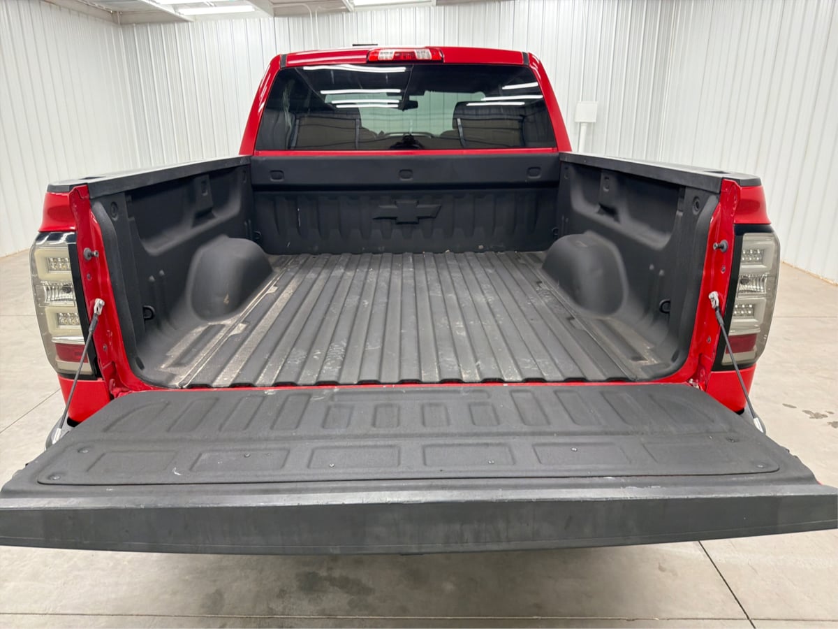 Chevrolet Silverado photo 45