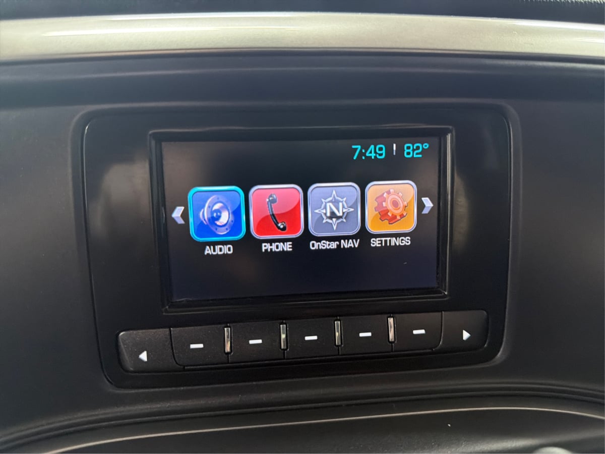 Chevrolet Silverado photo 48