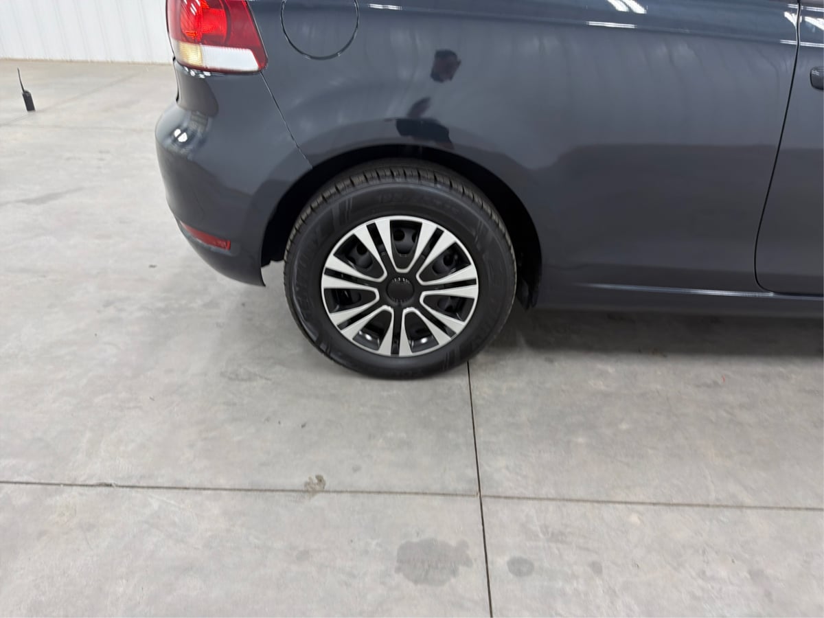 Volkswagen Golf photo 34