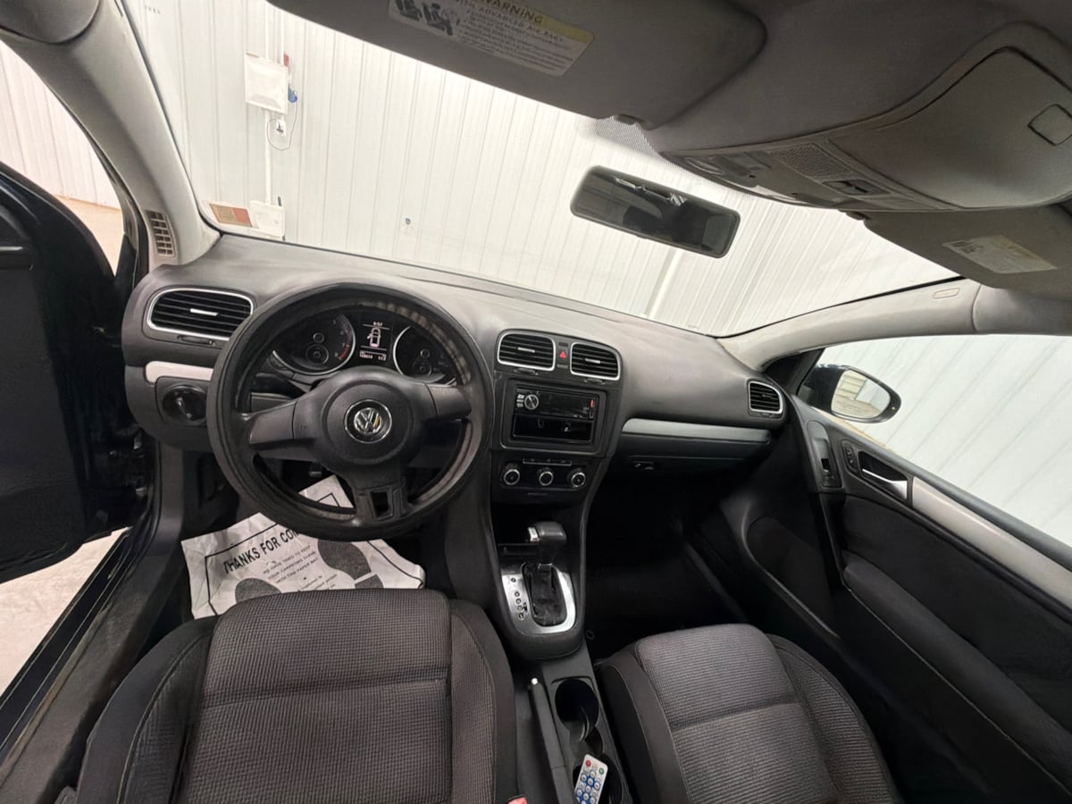 Volkswagen Golf photo 14