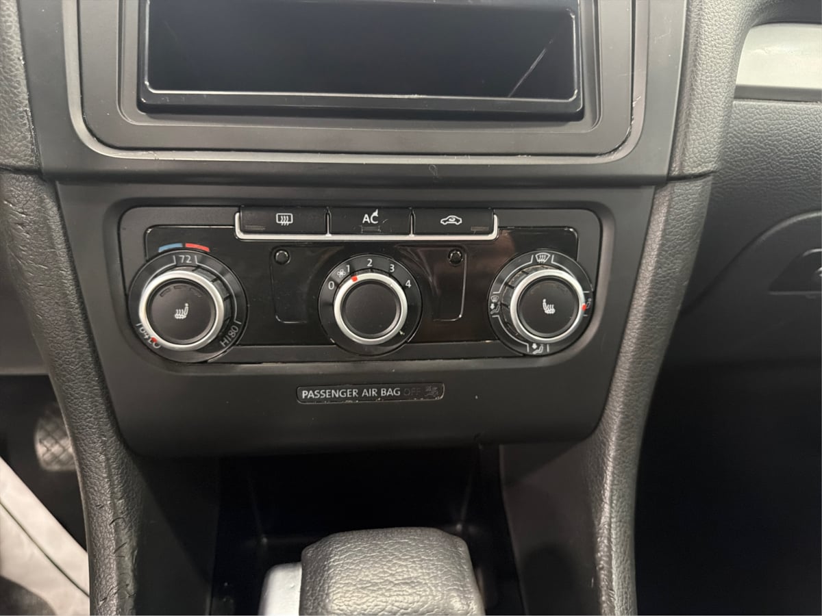 Volkswagen Golf photo 43