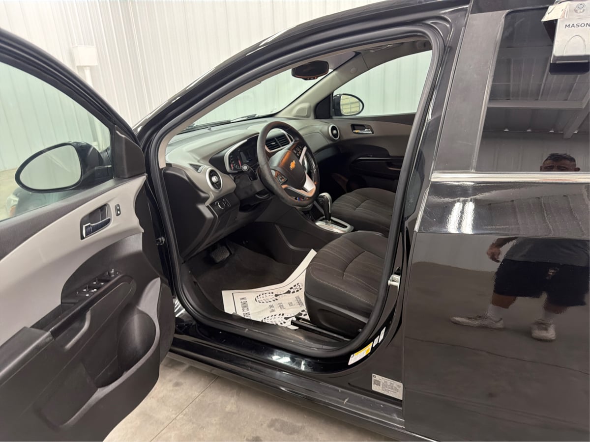 Chevrolet Sonic photo 10