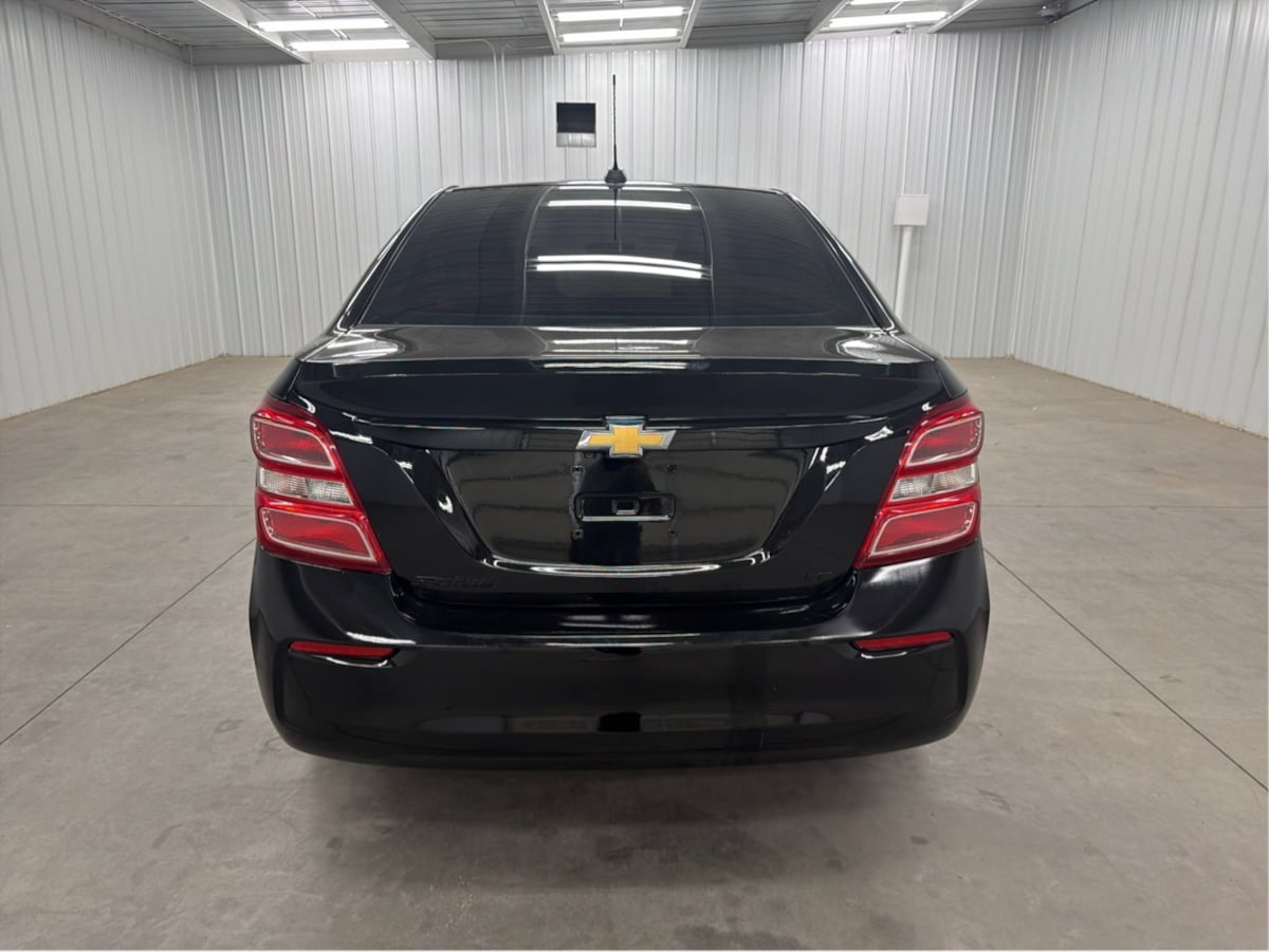 Chevrolet Sonic photo 5