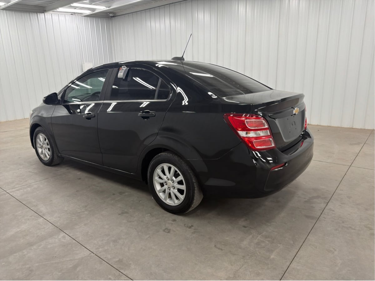 Chevrolet Sonic photo 6