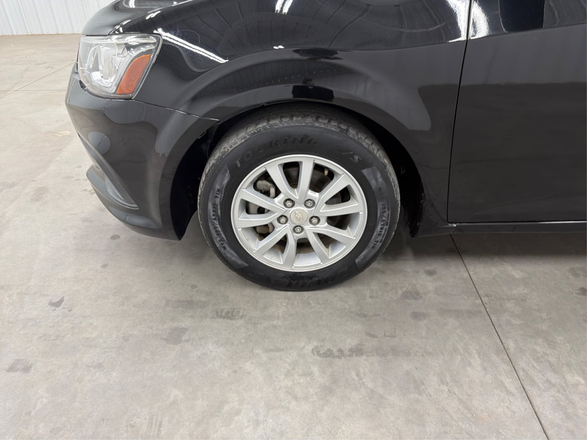 Chevrolet Sonic photo 40