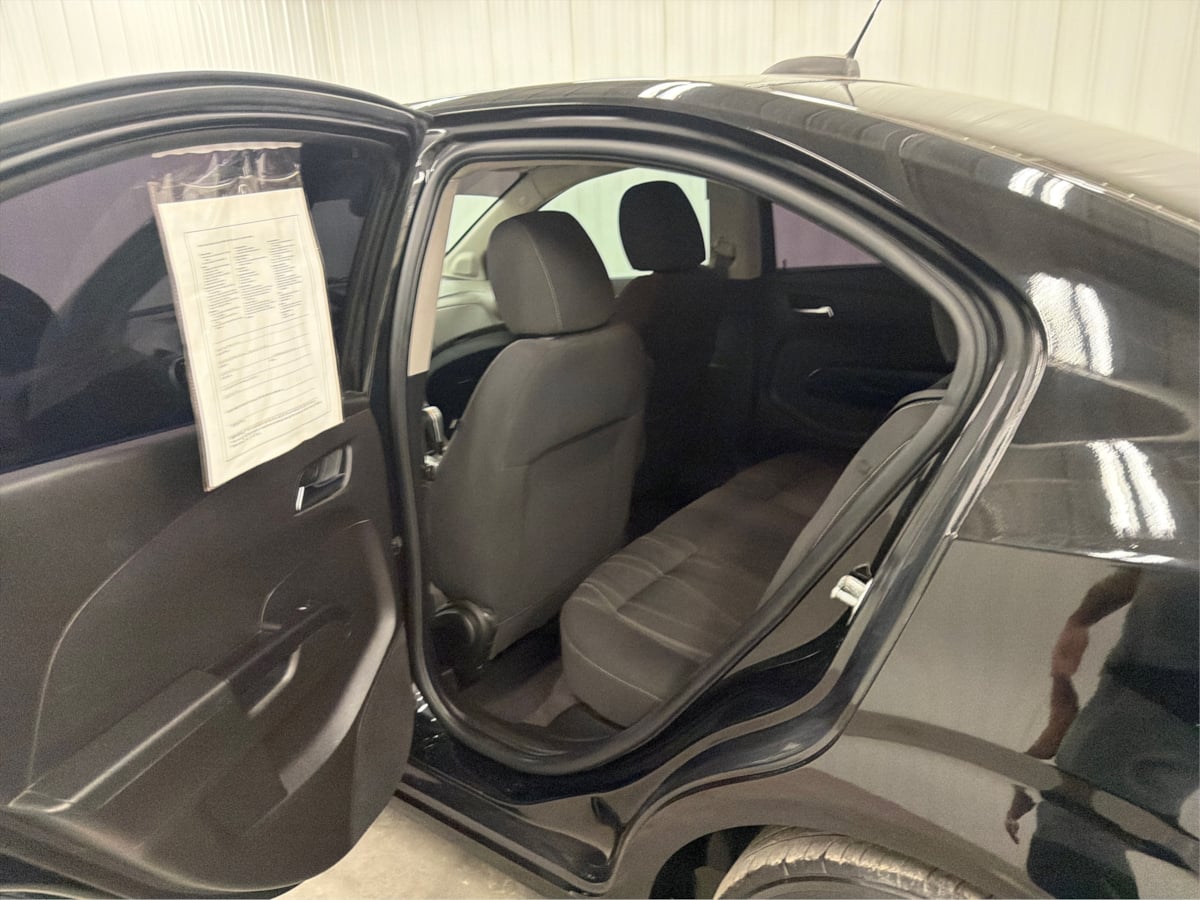 Chevrolet Sonic photo 11