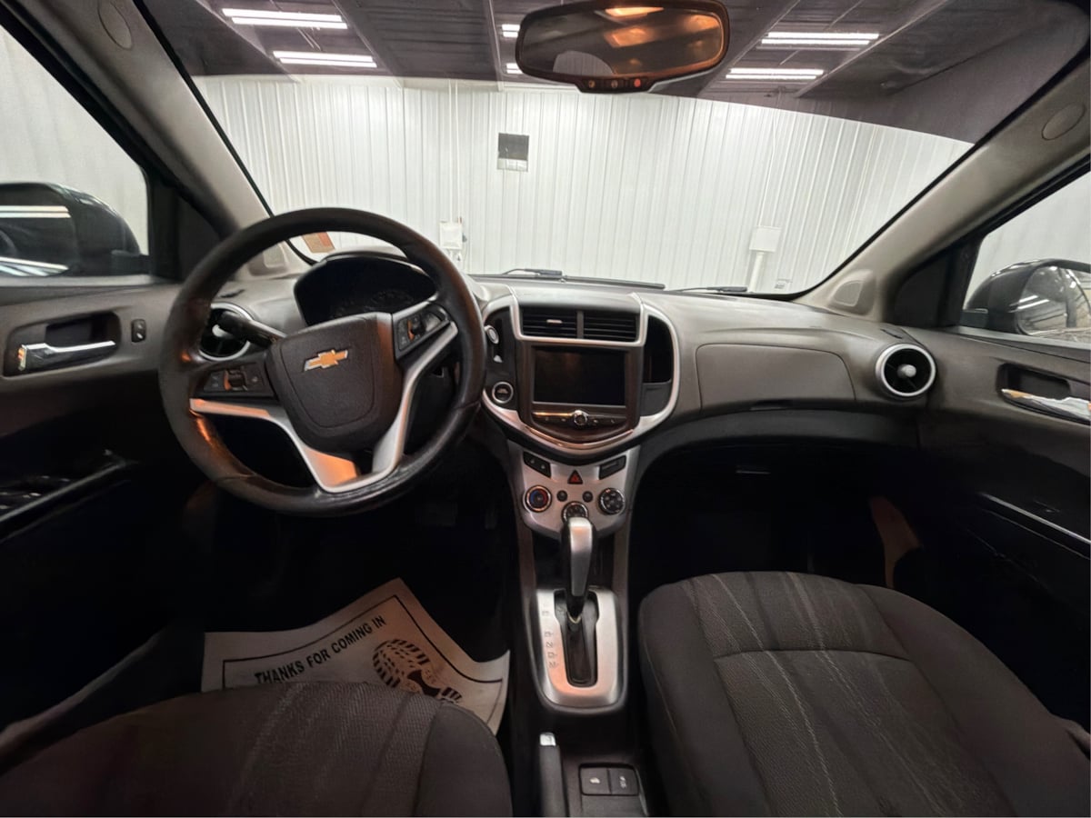 Chevrolet Sonic photo 46
