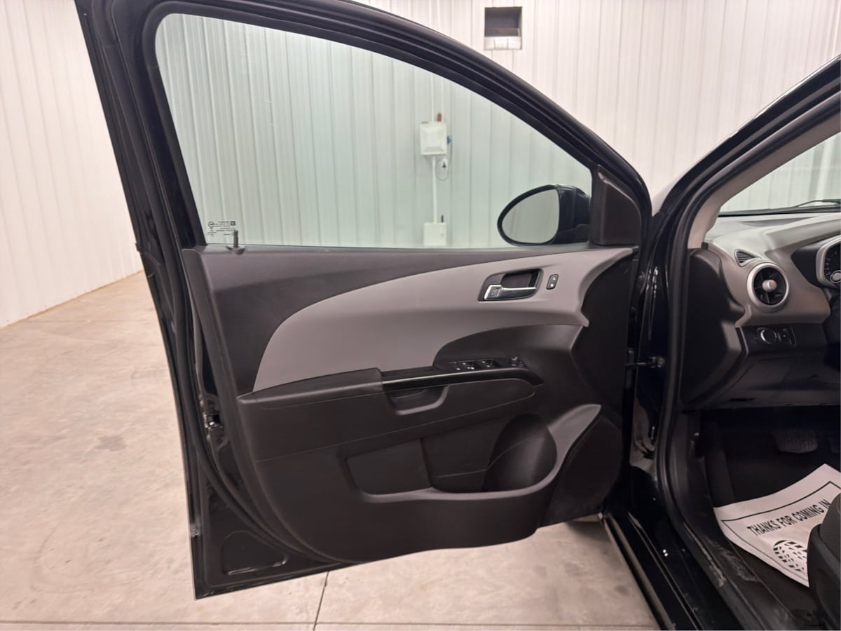 Chevrolet Sonic photo 26