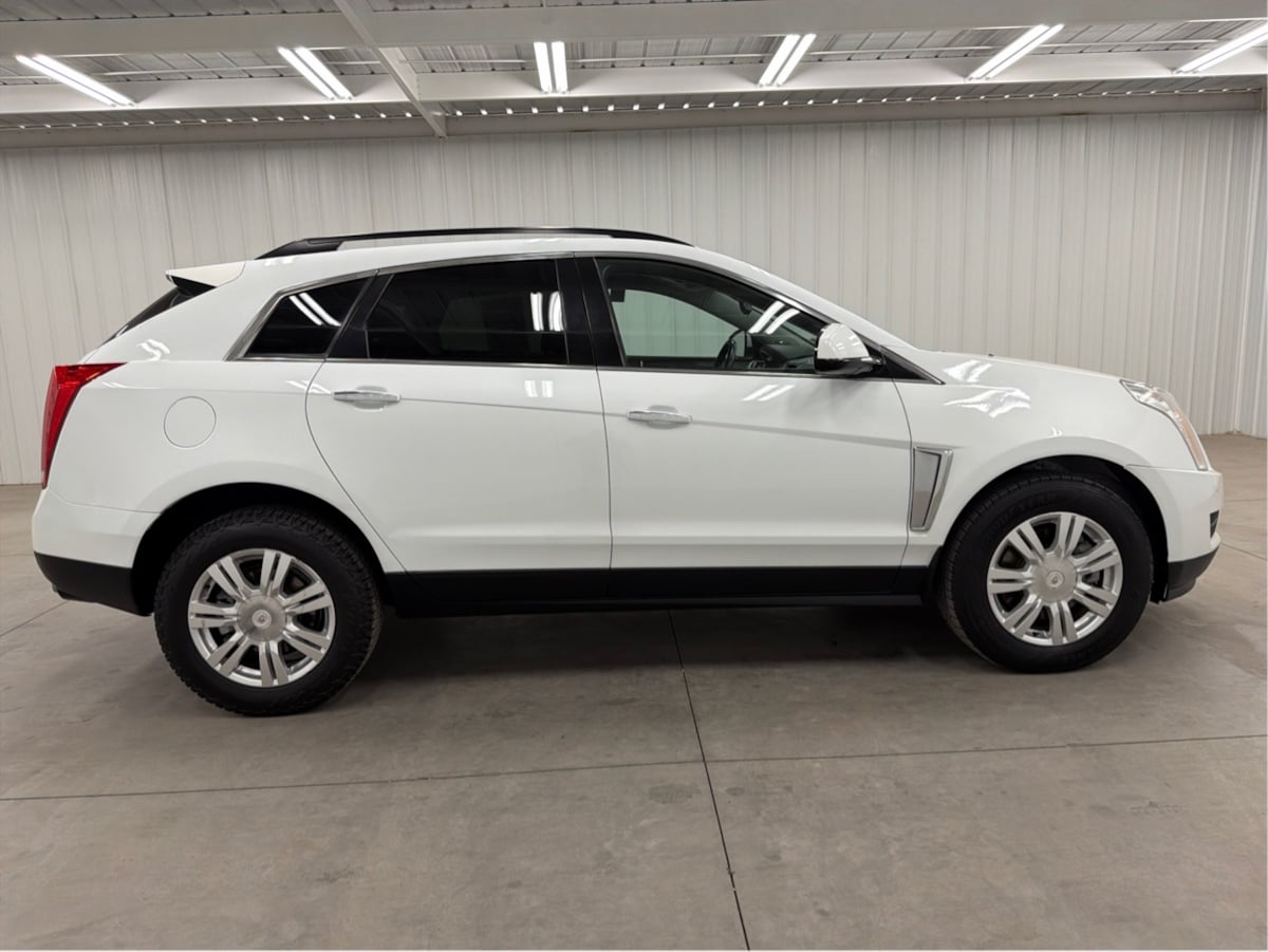 Cadillac SRX photo 3