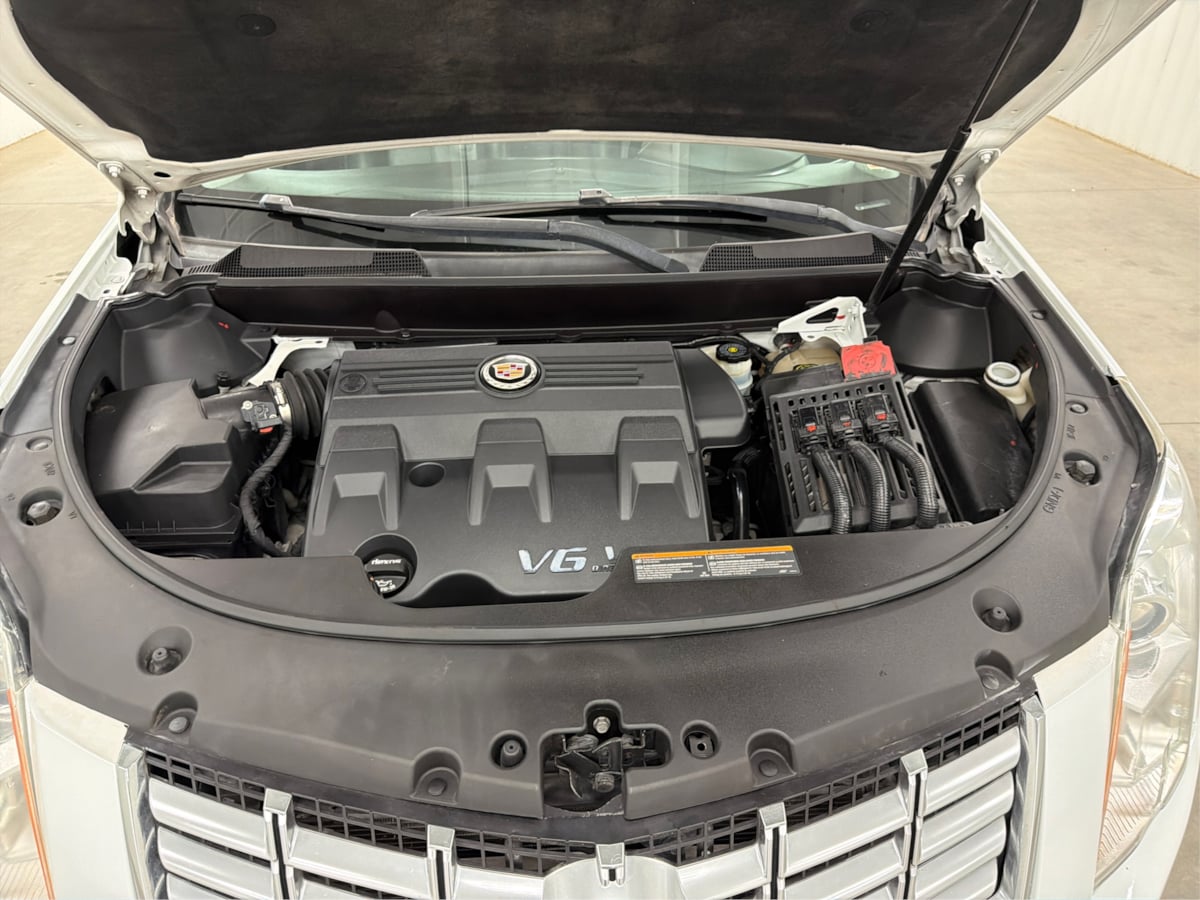 Cadillac SRX photo 30