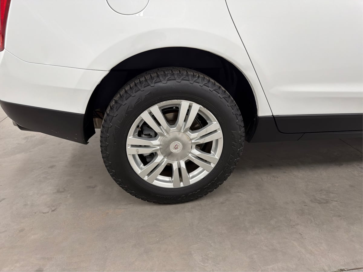 Cadillac SRX photo 36