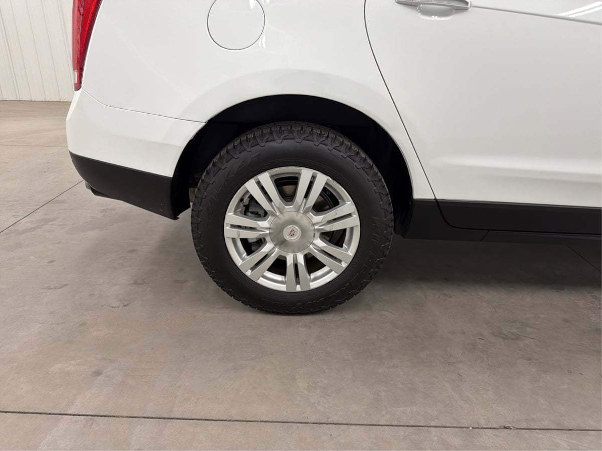 Cadillac SRX photo 38