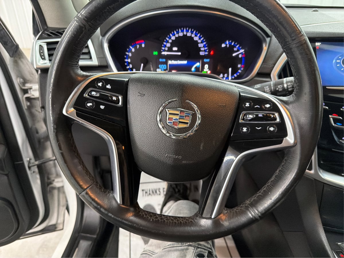 Cadillac SRX photo 22