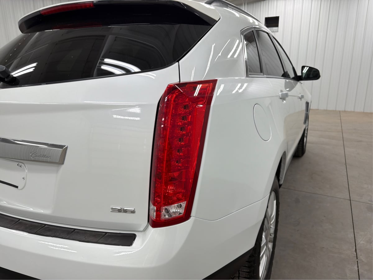 Cadillac SRX photo 44