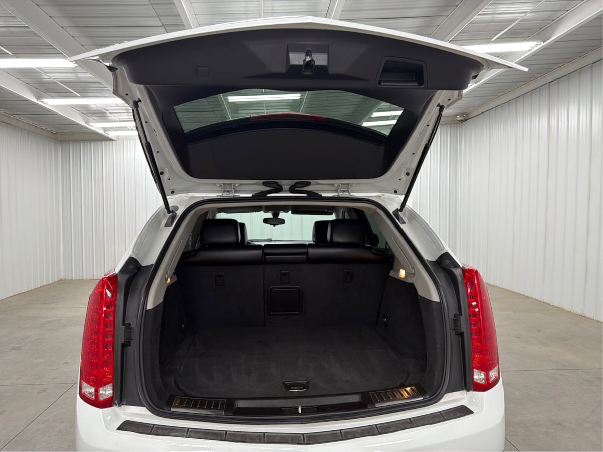 Cadillac SRX photo 13
