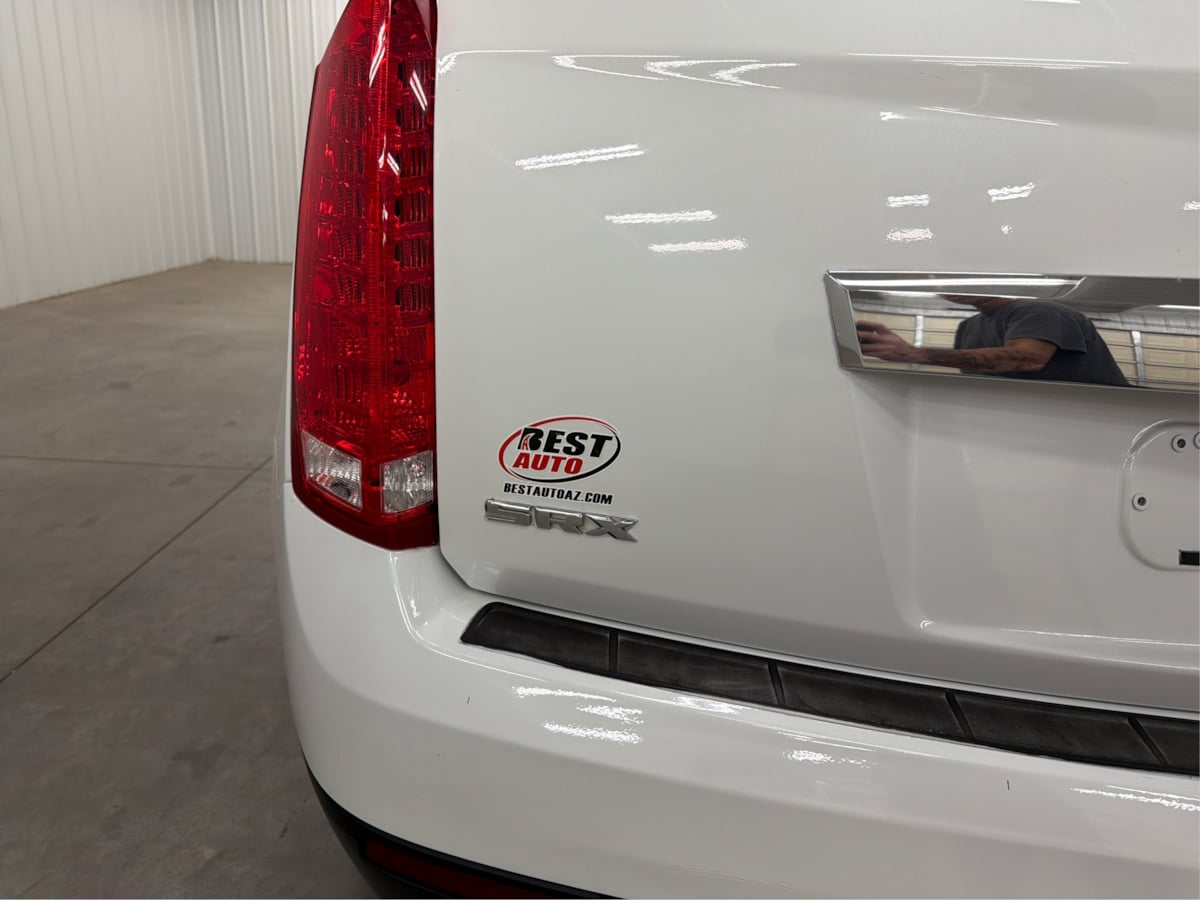 Cadillac SRX photo 35