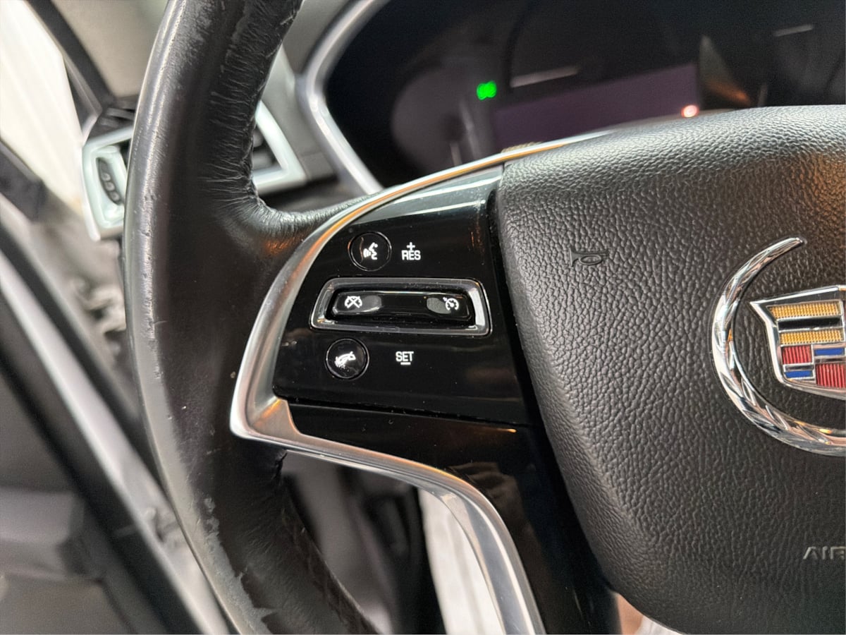 Cadillac SRX photo 53