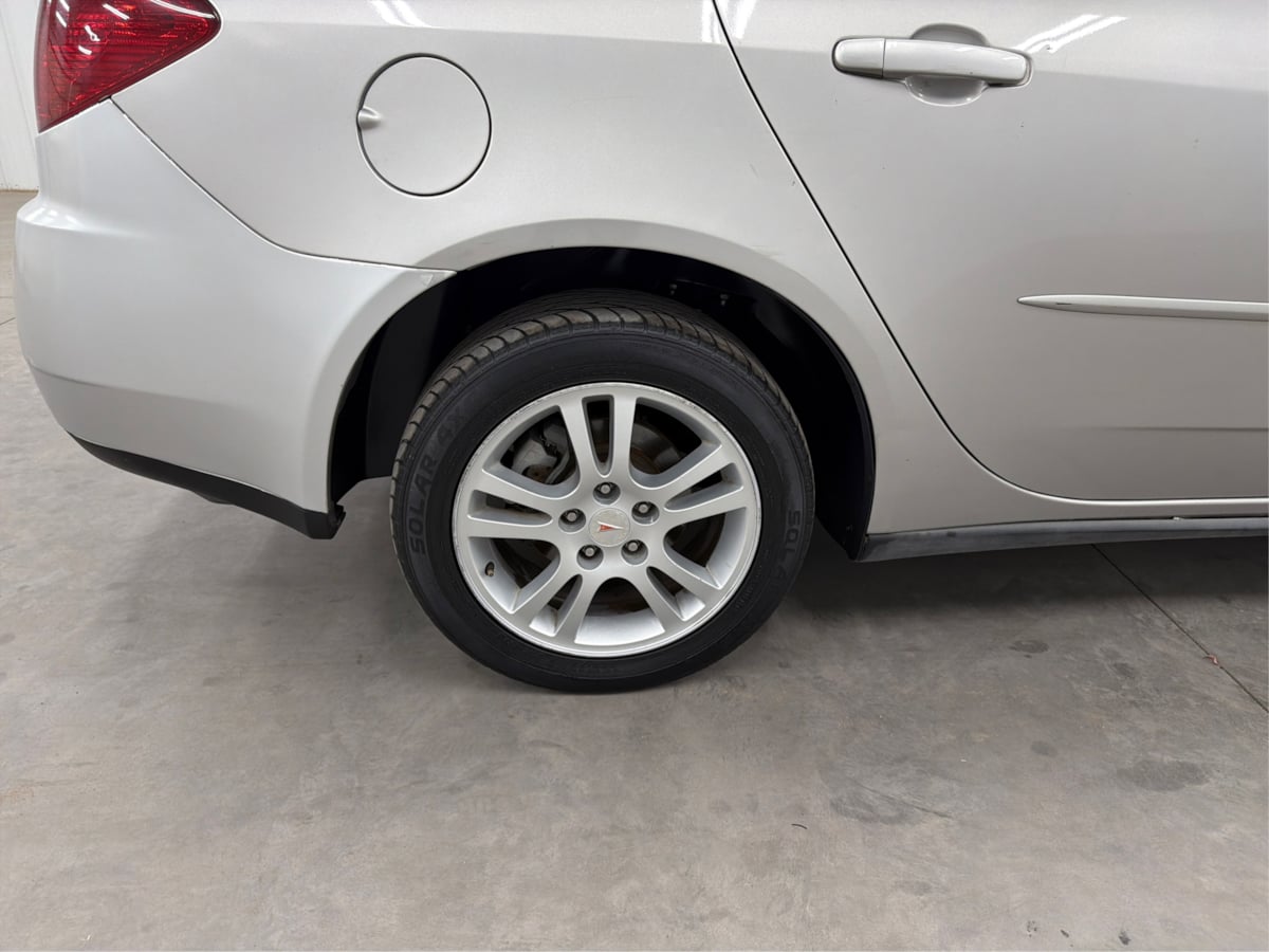 Pontiac G6 photo 36