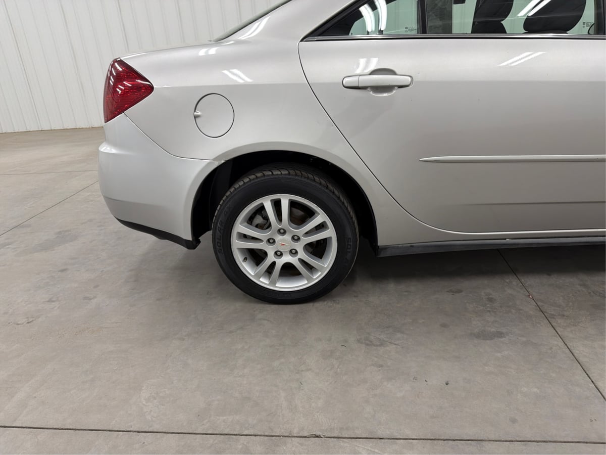 Pontiac G6 photo 38